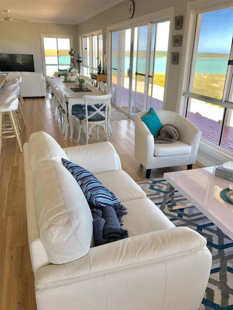 Shades Of Blue Eco Retreat - Your Accommodation 3