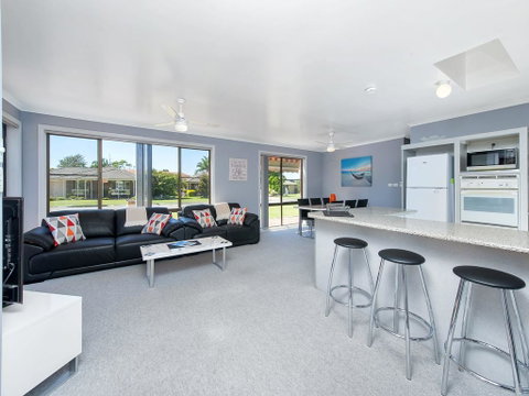 Shoreline Drive, Duplex 01,39, Little Pearl - Your Accommodation 0