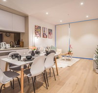 Simple  Cozy APT Haymarket CBD balcony views - Your Accommodation