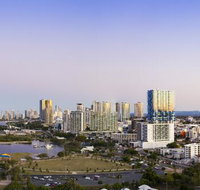 Sky Broadwater Apartments - Your Accommodation