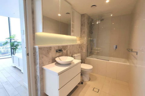 Skyview Luxury 4Br Penthouse WWP - Your Accommodation 1