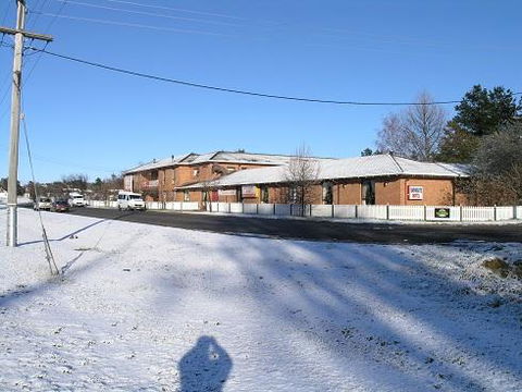 Snowgate Motel + Apartments - Your Accommodation 0