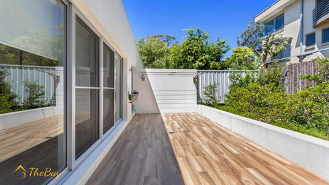 Soldiers Point Style And Sophistication - Your Accommodation 3