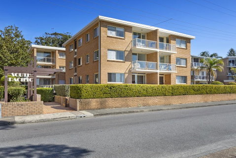 South Pacific, Unit 5/13 Shoal Bay Road - Your Accommodation 2