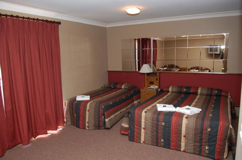 Southern Cross Motor Inn & Tourist Park - Your Accommodation 1