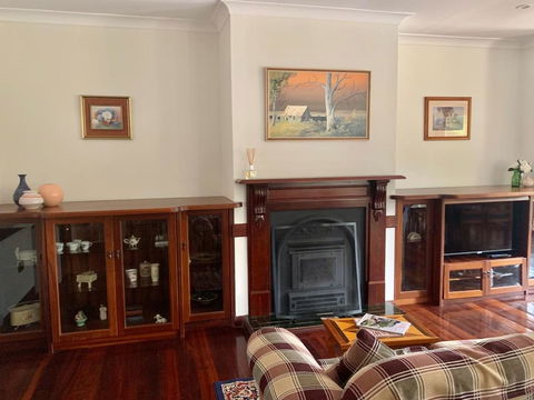 Spacious, Clean , Relaxing Country Escape Perfect For Large Groups And Families - Your Accommodation 2