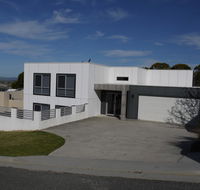 Spectacular Holiday Living - Your Accommodation