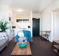 Sprawling City Views and Balcony in Cosy Apartment - Your Accommodation