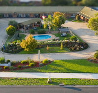 Statesman Motor Inn - Your Accommodation