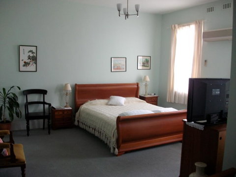 Stella's Dromana Hotel - Your Accommodation 3