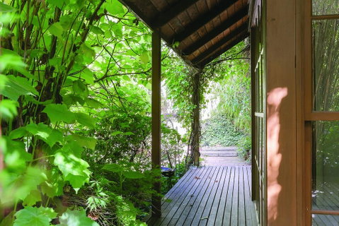Stonehenge Retreat - Your Accommodation 1