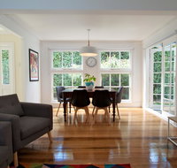 Strahan House - Your Accommodation