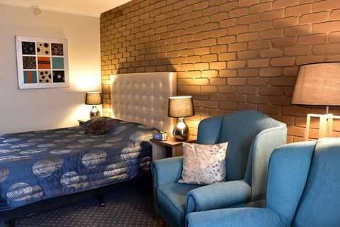 Strzelecki Motor Lodge - Your Accommodation 1