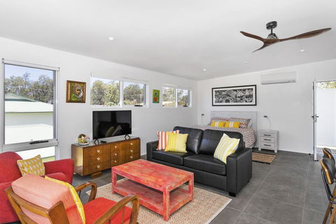 Studio 36 - Your Accommodation 2