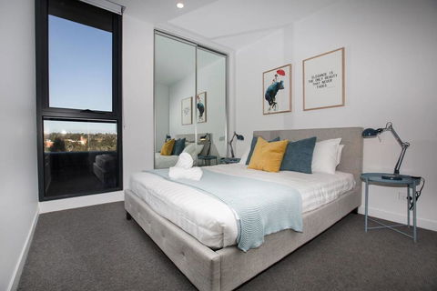 Stunning 2 Bdrms APT@Parkville Free Carpark+wifi - Your Accommodation 3