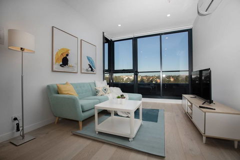 Stunning 2 Bdrms APT@Parkville Free Carpark+wifi - Your Accommodation 0