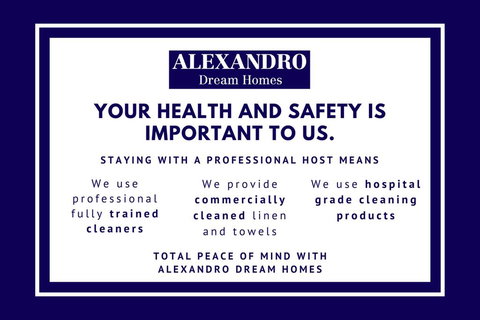 STUNNING CLIFF TOP HOME // POOL & GAMES - Your Accommodation 1