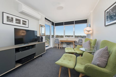 Stunning Ocean View Apartment !!! - Your Accommodation 1