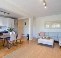 Stylish and Spacious Beach Apartment - Your Accommodation