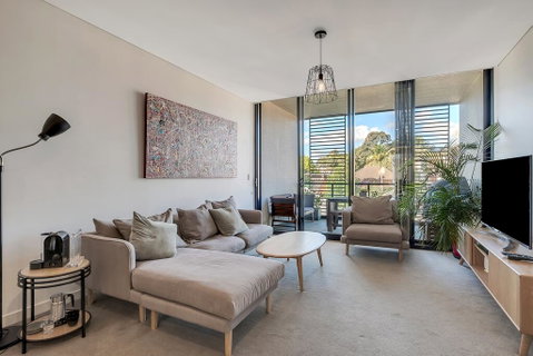 STYLISH CAMPERDOWN APARTMENT And PARKING INC - Your Accommodation 3