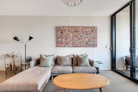 STYLISH CAMPERDOWN APARTMENT And PARKING INC - Your Accommodation 2