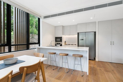 Stylish Lux Home With Hotel Grade Cleanliness - Your Accommodation 3