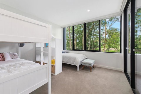 Stylish Lux Home With Hotel Grade Cleanliness - Your Accommodation 2