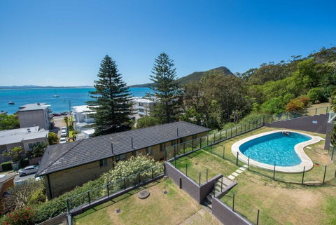 Sundeck Unit 7 - Shoal Bay - Your Accommodation 1