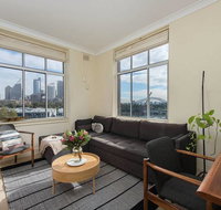Sun-filled Apartment with Stunning Harbour Views H353 - Your Accommodation