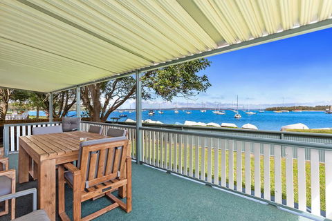 Sunset Beach House - Soldiers Point Sleeps 9 - Your Accommodation 0