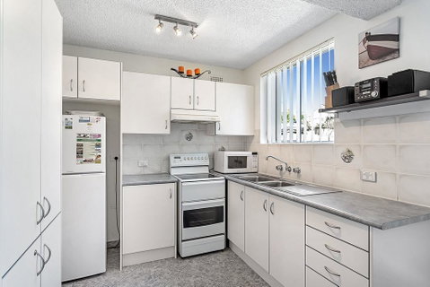 Sunset Court, Unit 1/3 Resthaven Avenue - Your Accommodation 2