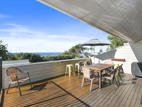 Sunshine Beach Serenity And Pet Friendly ! 9 Seaview Terrace, Sunshine Beach, QLD 4567 - Your Accommodation 2