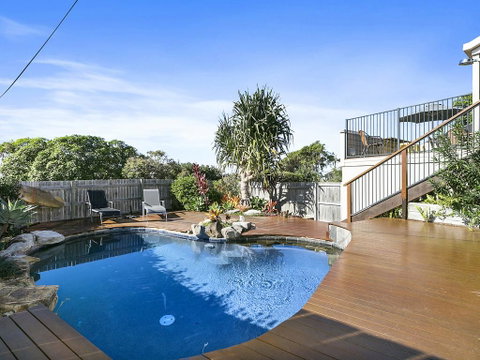 Sunshine Beach Serenity And Pet Friendly ! 9 Seaview Terrace, Sunshine Beach, QLD 4567 - Your Accommodation 1