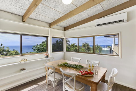 Sunshine Beach Shack - Your Accommodation 2