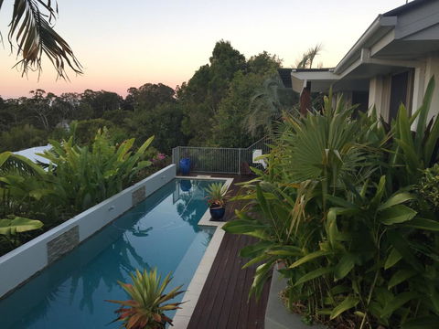 Sunshine Coast Tropical Getaway - Your Accommodation 1
