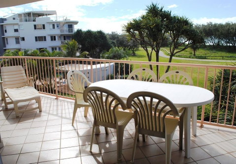 Surfside On The Beach - Your Accommodation 3