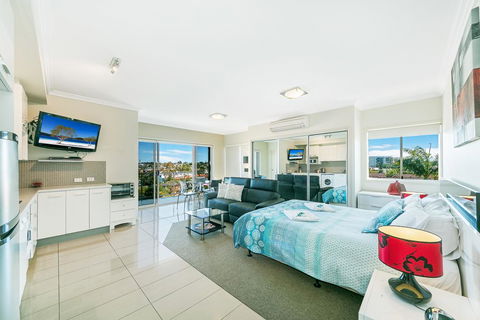 Suttons Beach Apartments - Your Accommodation 1