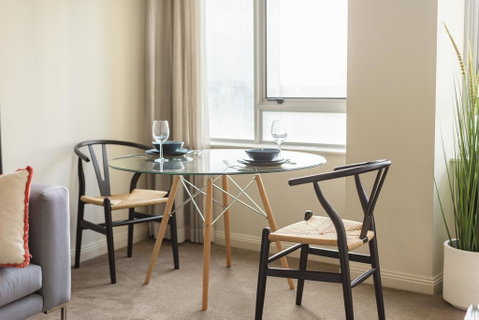 Sydney CBD 1 Bedroom Self-Contained Apartment With Spectacular Sydney Harbour View (1312 BRG) - Your Accommodation 3