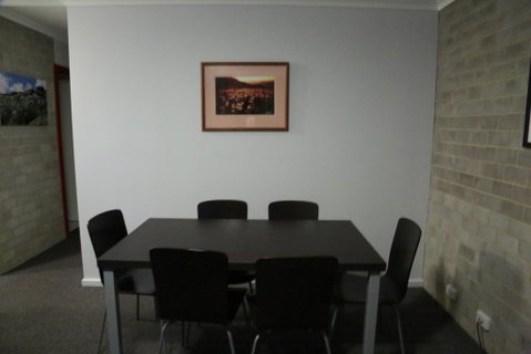 Tanderra 4 - Your Accommodation 2