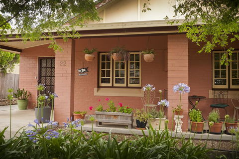 Taree Apartment - Your Accommodation 1
