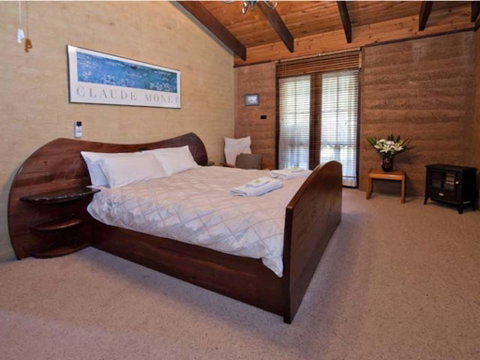 Tea Tree - Your Accommodation 3