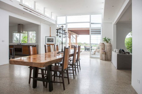 THE BEACH HAVENS - Your Accommodation 2