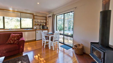 Parnella Kettering - Your Accommodation 18