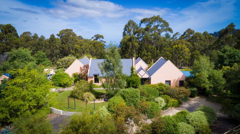 Parnella Kettering - Your Accommodation 0