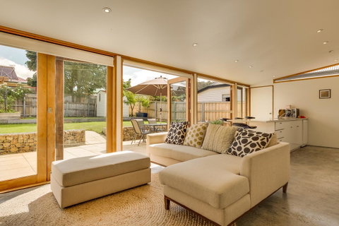 Brampton Cottage - Your Accommodation 17