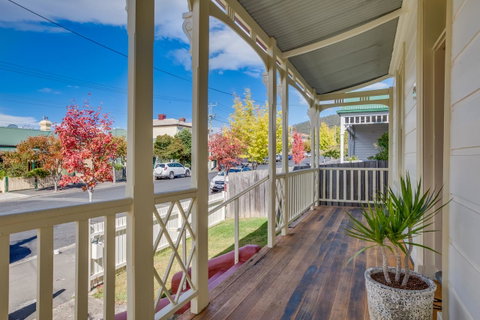 Brampton Cottage - Your Accommodation 3