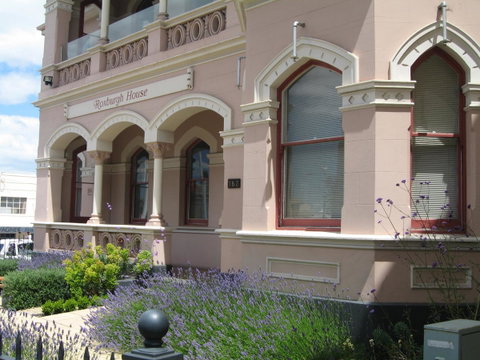 Roxburgh House Apartments - Your Accommodation 18
