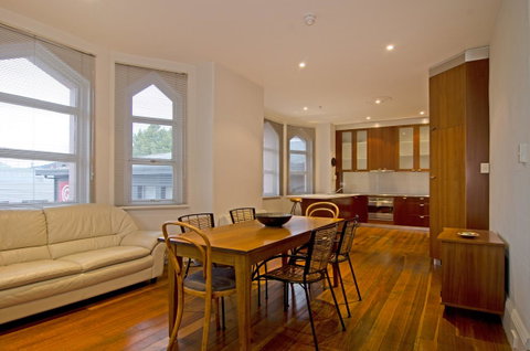 Roxburgh House Apartments - Your Accommodation 0