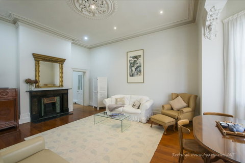 Roxburgh House Apartments - Your Accommodation 7