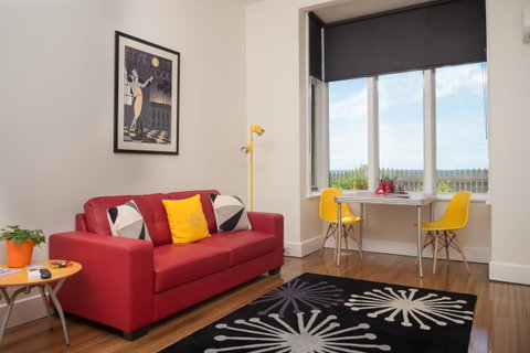 Penguin Waterfront Escape - Your Accommodation 18